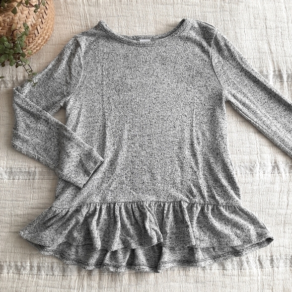 𝅺Old Navy Grey Long Sleeve Top size 5T - Picture 1 of 6